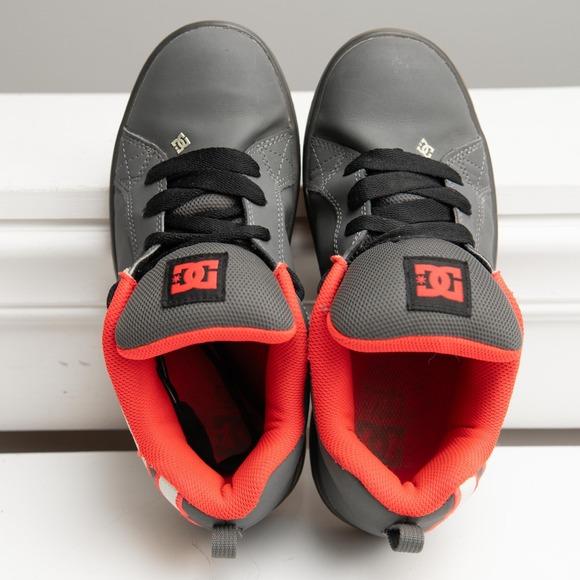 DC Graffik Court Sz 7 Skater Chunky Y2K Skateboarding Emo Grunge Grey Neon Red - Picture 8 of 8